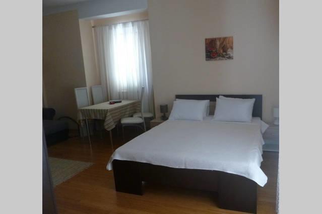 Roman Gardens Studio Apartment Risan Zewnętrze zdjęcie