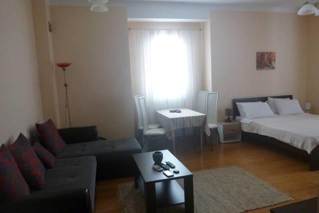 Roman Gardens Studio Apartment Risan Zewnętrze zdjęcie
